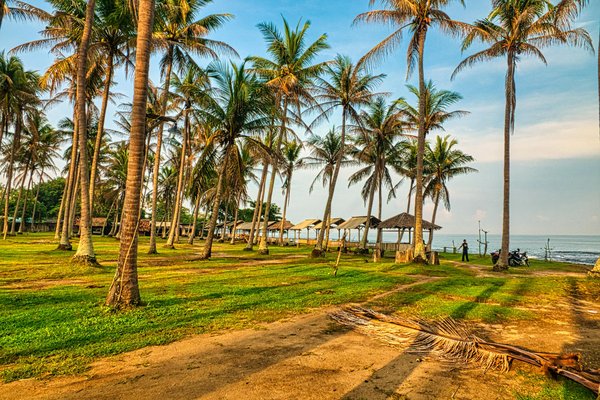 Peut-on louer une maison de vacances en Provence avec des ateliers de cuisine et des randonnées guidées?